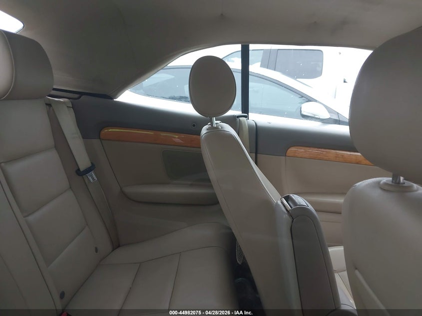 2009 Audi A4 VIN WAUDF48H19K009869 IAAI salvage auction — NORMAL WEAR, Salvage (Texas), sold $275 on 2026-07-28 (photo 8)