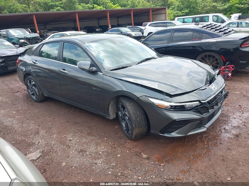 2025 Hyundai Elantra VIN KMHLN4DJ8SU165438 IAAI salvage auction — FRONT & REAR, Salvage Title, sold $6,675 on 2026-07-22 (photo 1)