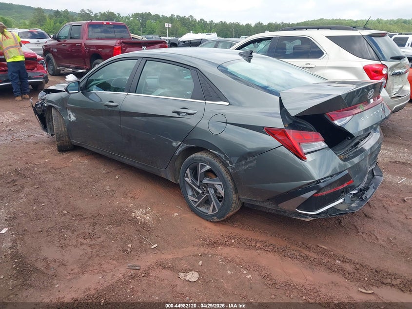 2025 Hyundai Elantra VIN KMHLN4DJ8SU165438 IAAI salvage auction — FRONT & REAR, Salvage Title, sold $6,675 on 2026-07-22 (photo 3)