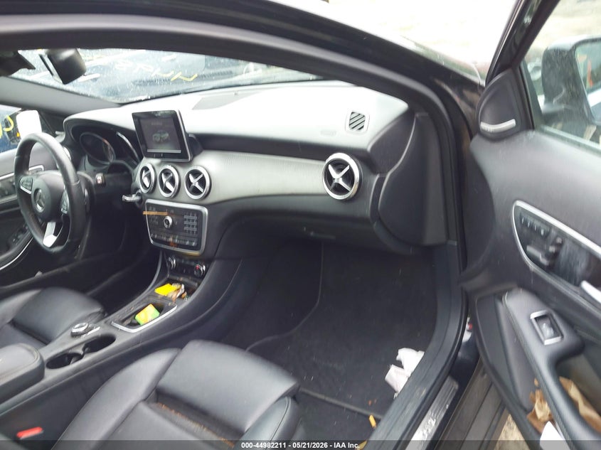 2017 Mercedes-benz Gla-klasse VIN WDCTG4GB7HJ319080 IAAI salvage auction — FRONT END, Salvage (Massachusetts), sold $2,400 on 2026-08-07 (photo 5)