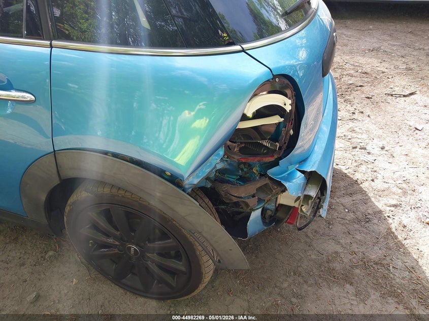 2015 Mini Hard top VIN WMWXU3C59F2B65909 IAAI salvage auction — REAR END, Salvage (Virginia), sold $1,600 on 2026-07-07 (photo 6)