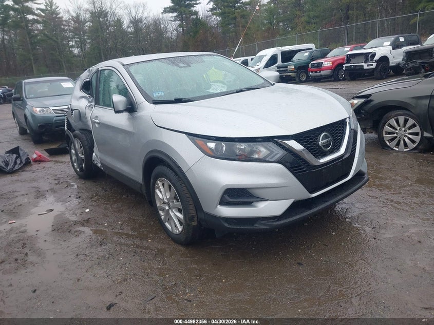 2021 Nissan VIN JN1BJ1AWXMW440246 IAAI salvage auction — LEFT & RIGHT, Salvage (Massachusetts), sold $1,100 on 2026-07-10 (photo 1)