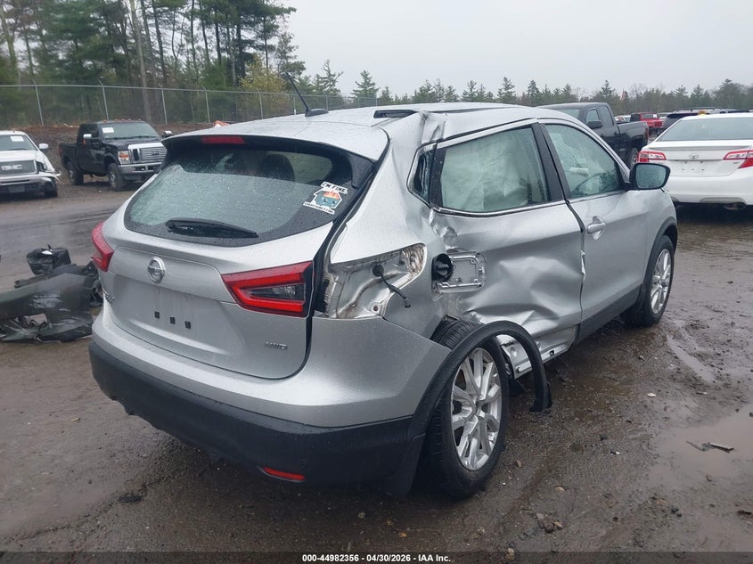 2021 Nissan VIN JN1BJ1AWXMW440246 IAAI salvage auction — LEFT & RIGHT, Salvage (Massachusetts), sold $1,100 on 2026-07-10 (photo 4)