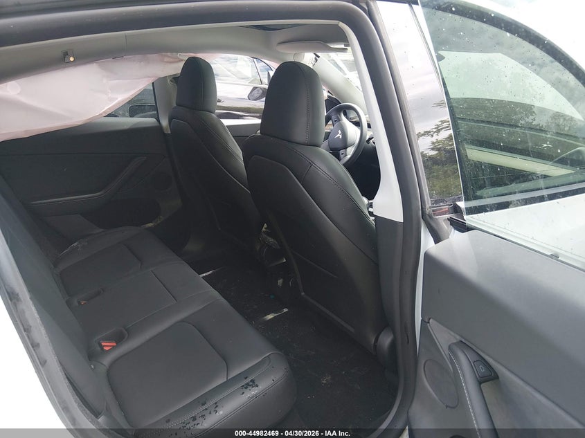 2024 Tesla Model y VIN 7SAYGDEEXRF200198 IAAI salvage auction — LEFT SIDE, Salvage (Ohio), sold $8,800 on 2026-07-30 (photo 8)