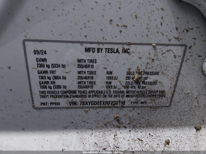 2024 Tesla Model y VIN 7SAYGDEEXRF200198 IAAI salvage auction — LEFT SIDE, Salvage (Ohio), sold $8,800 on 2026-07-30 (photo 9)