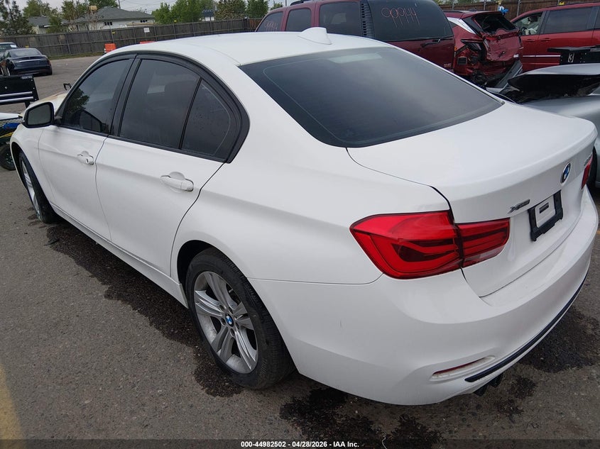 2016 BMW 3er VIN WBA8E3G52GNT79391 IAAI salvage auction — ENGINE BURN, Salvage (Colorado), sold $350 on 2026-09-15 (photo 3)