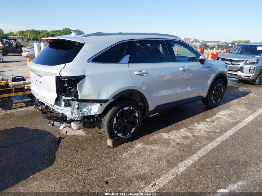 2026 Kia Sorento VIN 5XYRL4JC7TG446577 IAAI salvage auction — REAR END, Salvage Title, sold $11,475 on 2026-07-14 (photo 4)