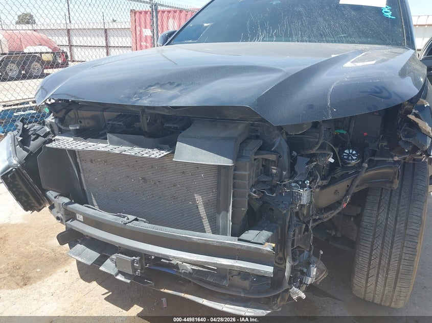 2025 Hyundai Palisade VIN KM8R7DGEXSU888887 IAAI salvage auction — FRONT END, Original (Texas), sold $15,300 on 2026-07-21 (photo 6)