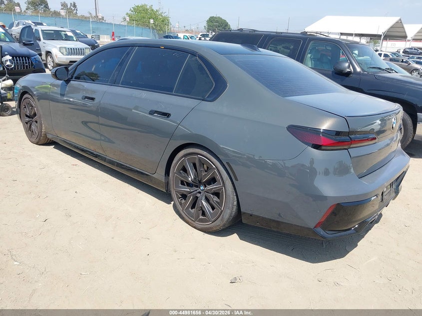 2025 BMW VIN WBA23EH08SCV20253 IAAI salvage auction — RIGHT SIDE, Salvage (California), sold $55,000 on 2026-07-13 (photo 3)