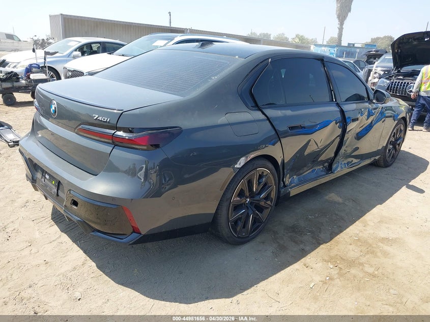 2025 BMW VIN WBA23EH08SCV20253 IAAI salvage auction — RIGHT SIDE, Salvage (California), sold $55,000 on 2026-07-13 (photo 4)