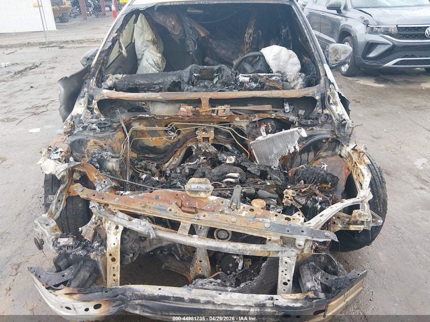 2025 Subaru Xv VIN JF2GUHDC4S8328646 IAAI salvage auction — EXTERIOR BURN, Salvage (West Virginia), sold $1,250 on 2026-07-16 (photo 6)