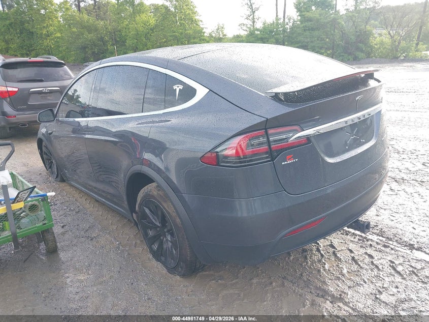 2020 Tesla Model x VIN 5YJXCAE22LF298725 IAAI salvage auction — UNDERCARRIAGE, Salvage Title, sold $15,900 on 2026-07-16 (photo 3)