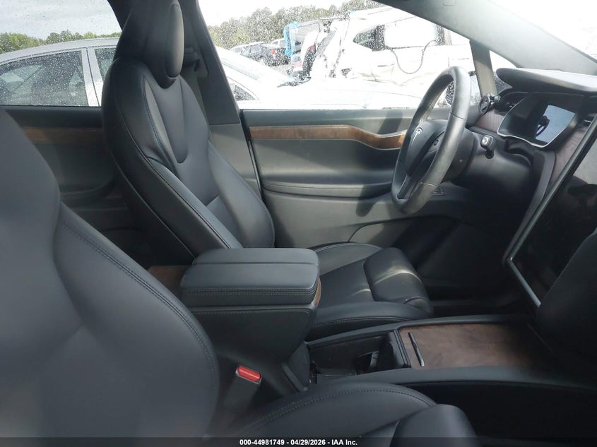 2020 Tesla Model x VIN 5YJXCAE22LF298725 IAAI salvage auction — UNDERCARRIAGE, Salvage Title, sold $15,900 on 2026-07-16 (photo 5)