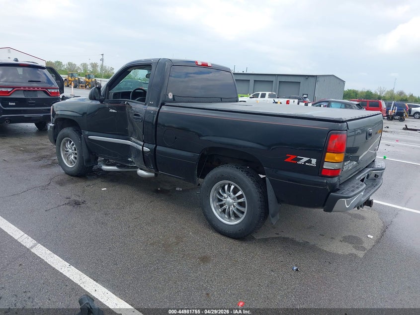 2005 Gmc SIERRA VIN 1GTEK14T35Z272894 IAAI salvage auction — SIDE, Clear (Indiana), sold $3,050 on 2026-07-22 (photo 3)