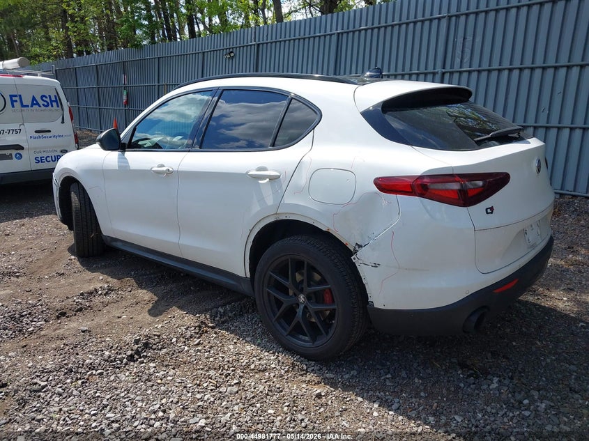 2019 Alfa romeo Stelvio VIN ZASPAKBN3K7C65738 IAAI salvage auction — LEFT SIDE, Salvage (New Jersey), sold $8,075 on 2026-07-15 (photo 3)