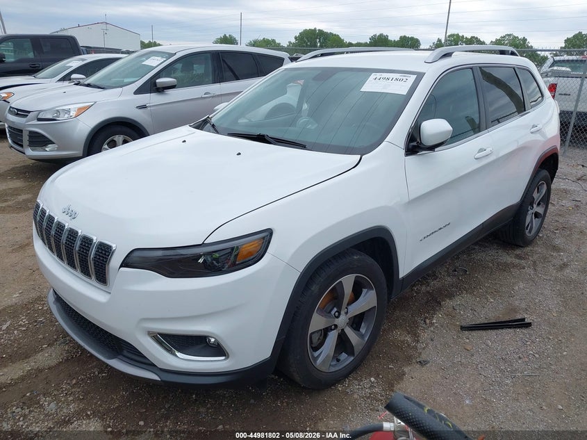 2020 Jeep Cherokee VIN 1C4PJLDB7LD564931 IAAI salvage auction — SIDE, Salvage Title, sold $2,000 on 2026-08-03 (photo 2)