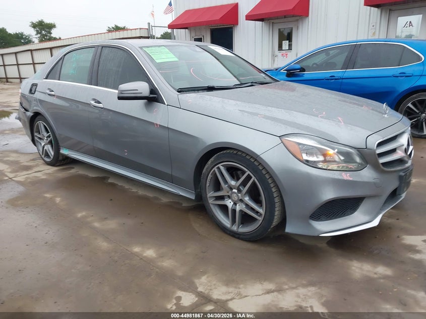 2014 Mercedes-benz E-klasse VIN WDDHF5KBXEB001137 IAAI salvage auction — RIGHT REAR, Original (Texas), sold $3,000 on 2026-07-14 (photo 1)