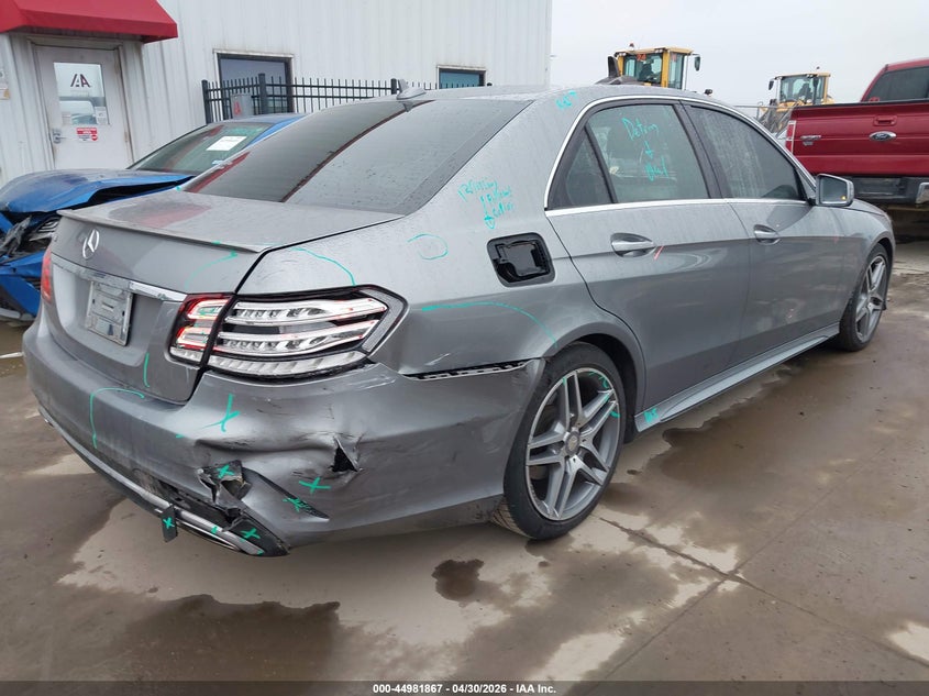 2014 Mercedes-benz E-klasse VIN WDDHF5KBXEB001137 IAAI salvage auction — RIGHT REAR, Original (Texas), sold $3,000 on 2026-07-14 (photo 4)