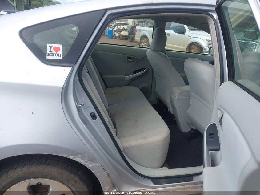 2014 Toyota Prius VIN JTDKN3DU2E1781825 IAAI salvage auction — RIGHT FRONT, Salvage (Hawaii), sold $175 on 2026-07-14 (photo 8)