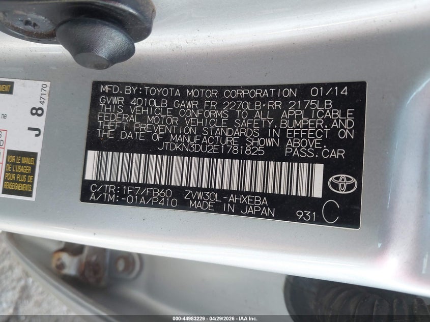 2014 Toyota Prius VIN JTDKN3DU2E1781825 IAAI salvage auction — RIGHT FRONT, Salvage (Hawaii), sold $175 on 2026-07-14 (photo 9)