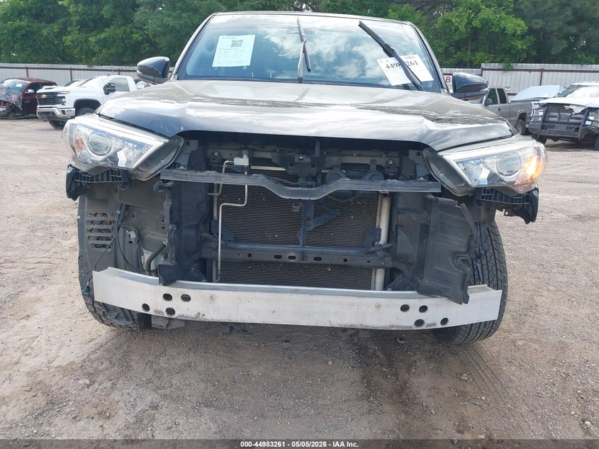 2020 Toyota 4runner VIN JTEZU5JR7L5215335 IAAI salvage auction — FRONT END, Original (Texas), sold $13,900 on 2026-07-09 (photo 6)