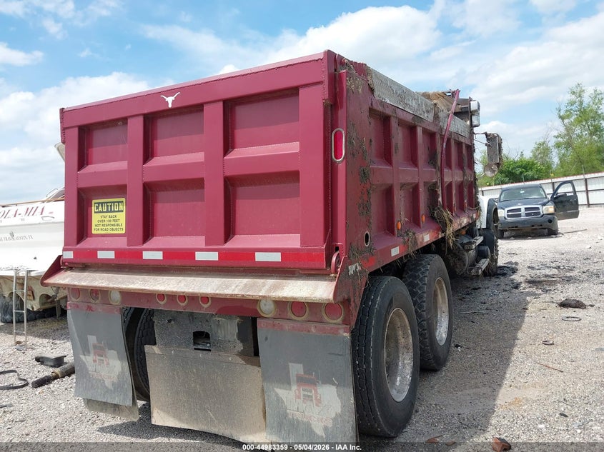 2009 Mack 700 gu700 VIN 1M2AX04Y59M006085 IAAI salvage auction — SIDE, Original (Texas), sold $10,100 on 2026-07-28 (photo 4)