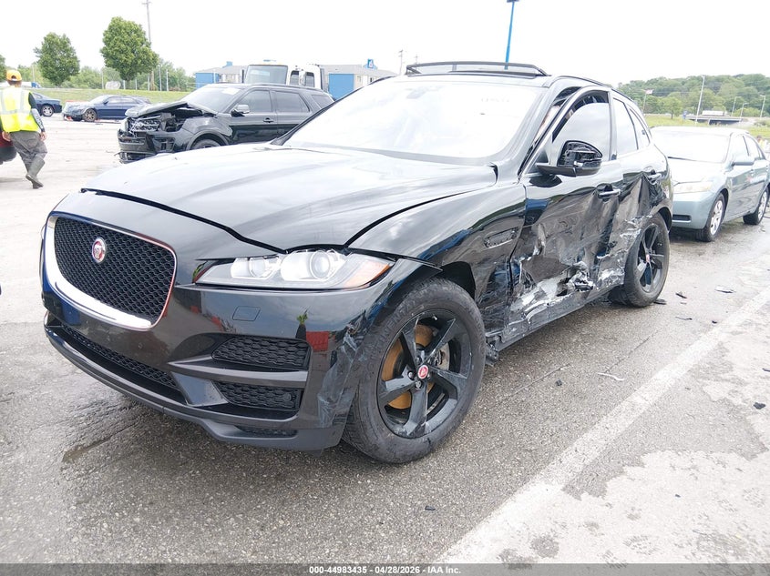 2017 Jaguar F-pace VIN SADCK2BV9HA092506 IAAI salvage auction — ROLLOVER, Salvage Title, sold $1,850 on 2026-07-14 (photo 2)