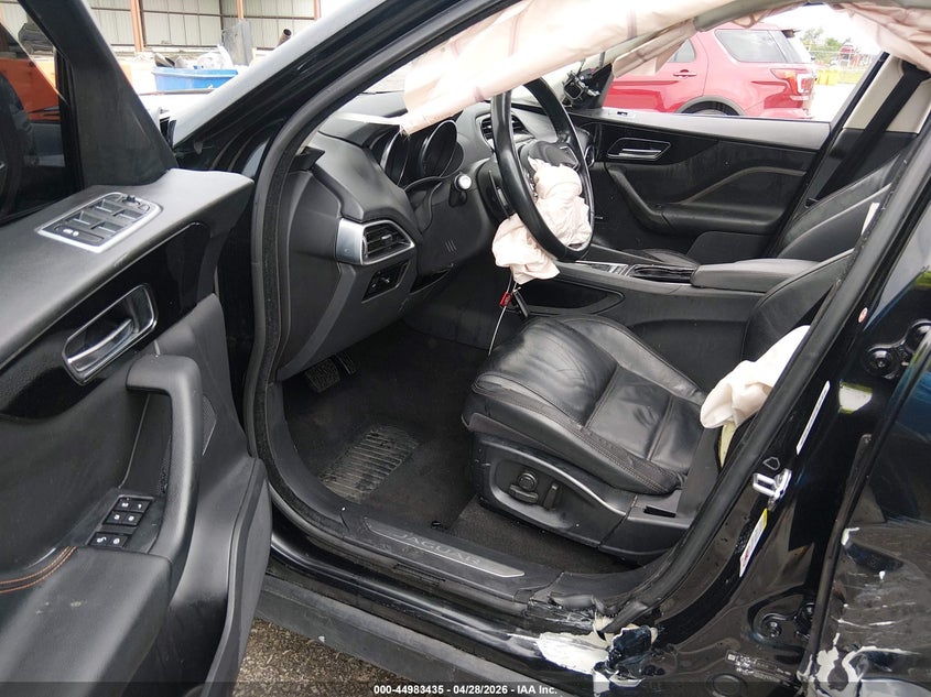 2017 Jaguar F-pace VIN SADCK2BV9HA092506 IAAI salvage auction — ROLLOVER, Salvage Title, sold $1,850 on 2026-07-14 (photo 5)