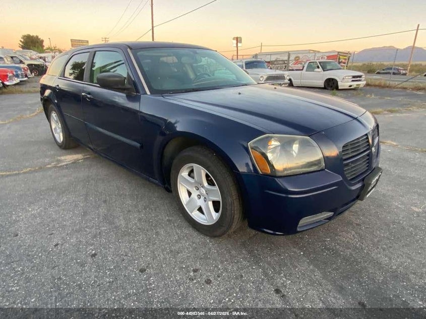 2005 Dodge Magnum VIN 2D4FV48V05H581735 IAAI salvage auction — NORMAL WEAR, Clear - Dealer Only (California), sold $350 on 2026-07-09 (photo 1)