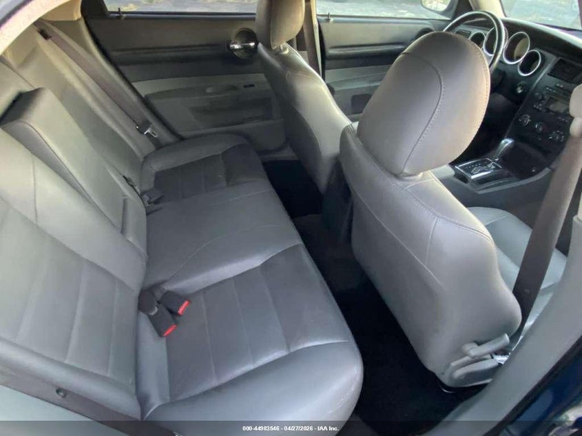 2005 Dodge Magnum VIN 2D4FV48V05H581735 IAAI salvage auction — NORMAL WEAR, Clear - Dealer Only (California), sold $350 on 2026-07-09 (photo 8)