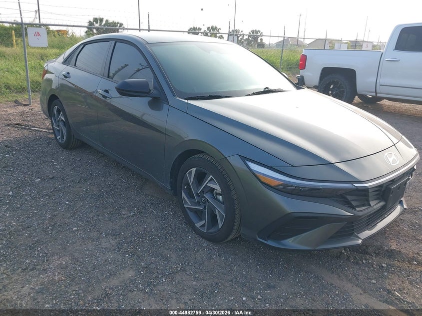2025 Hyundai Elantra VIN KMHLM4DG3SU059101 IAAI salvage auction — FRONT & REAR, Original (Texas), sold $5,800 on 2026-07-21 (photo 1)