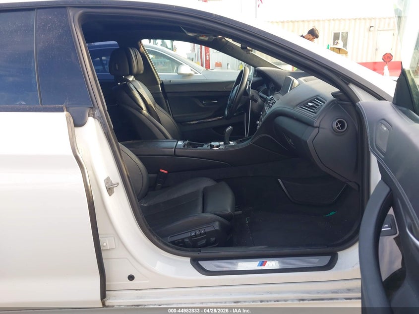 2019 BMW 6er VIN WBA6D0C53KG853084 IAAI salvage auction — LEFT SIDE, Salvage Title, sold $6,900 on 2026-07-30 (photo 5)