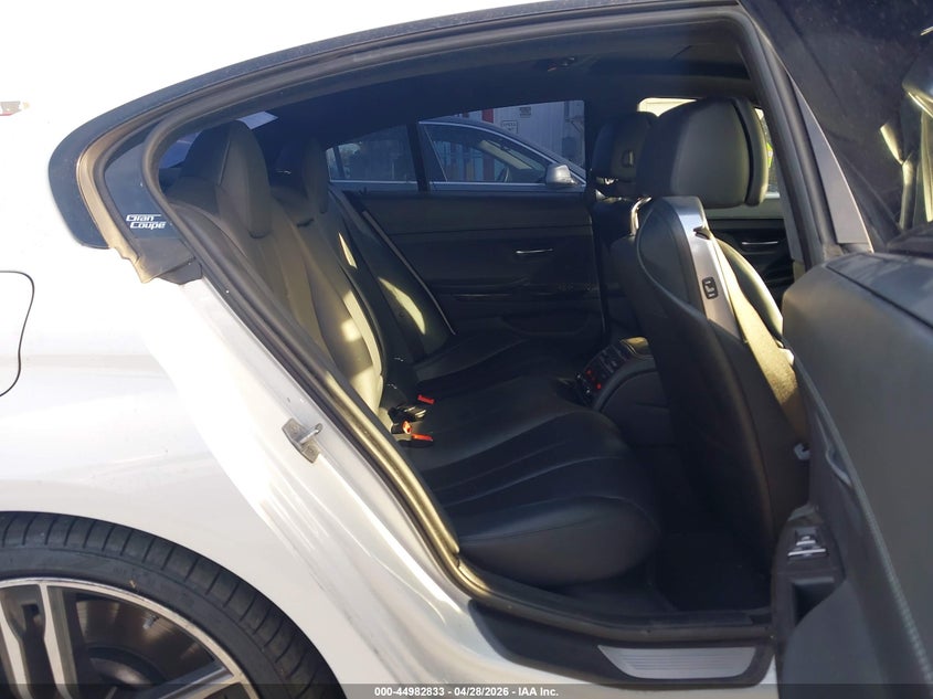 2019 BMW 6er VIN WBA6D0C53KG853084 IAAI salvage auction — LEFT SIDE, Salvage Title, sold $6,900 on 2026-07-30 (photo 8)