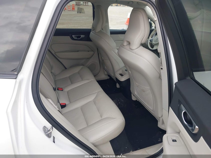 2024 Volvo Xc60 VIN YV4L12RK2R1762812 IAAI salvage auction — FRONT END, Salvage Title, sold $11,600 on 2026-07-19 (photo 8)