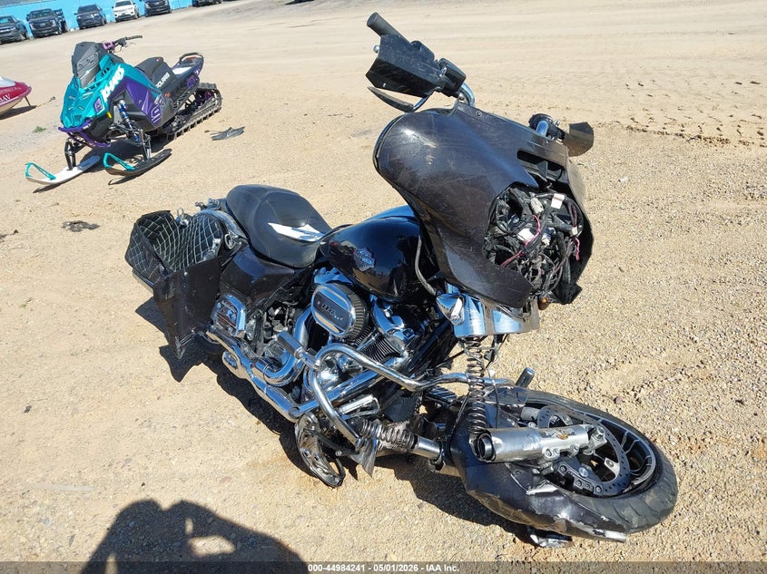 2021 Harley-davidson Street glide VIN 1HD1KRP16MB609796 IAAI salvage auction — FRONT END, Salvage (Montana), sold $4,750 on 2026-09-26 (photo 1)