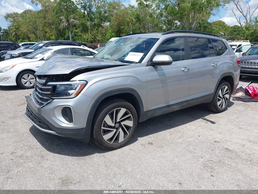 2024 Volkswagen Atlas VIN 1V2JR2CA0RC578796 IAAI salvage auction — RIGHT FRONT, Salvage Title, sold $8,350 on 2026-07-20 (photo 2)