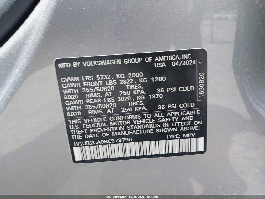2024 Volkswagen Atlas VIN 1V2JR2CA0RC578796 IAAI salvage auction — RIGHT FRONT, Salvage Title, sold $8,350 on 2026-07-20 (photo 9)