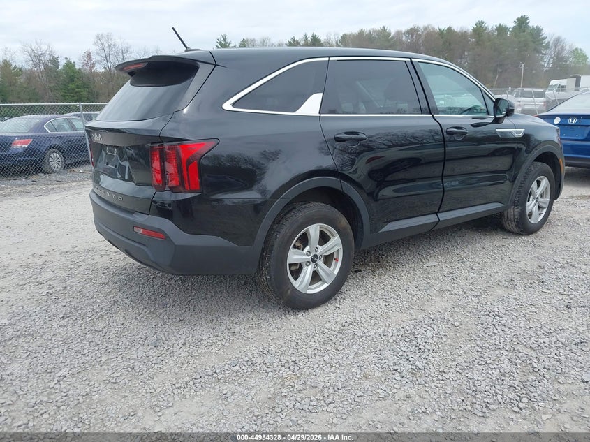 2022 Kia Sorento VIN 5XYRGDLC5NG097021 IAAI salvage auction — FRONT END, Salvage Title, sold $5,050 on 2026-07-14 (photo 4)