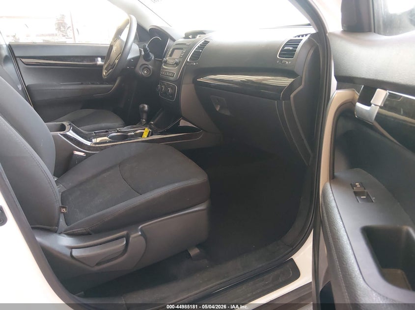 2015 Kia Sorento VIN 5XYKT3A62FG626432 IAAI salvage auction — RIGHT FRONT, Salvage (Kansas), sold $1,550 on 2026-07-16 (photo 5)