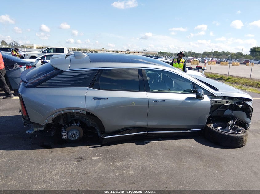 2026 Cadillac Optiq VIN 3GYK3DM55TS110210 IAAI salvage auction — SIDE, Rebuildable (Florida), sold $12,450 on 2026-07-16 (photo 6)