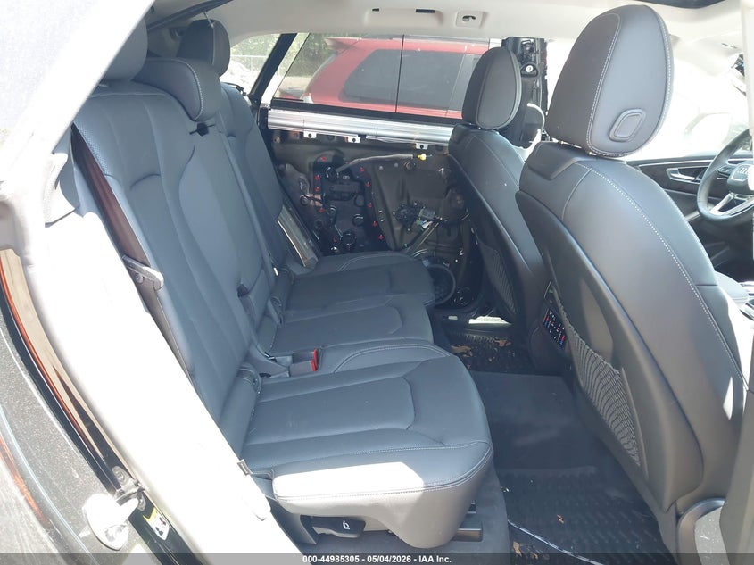 2023 Audi Q8 VIN WA1EVBF11PD010875 IAAI salvage auction — REAR END, Wait Title, sold $22,900 on 2026-07-29 (photo 8)