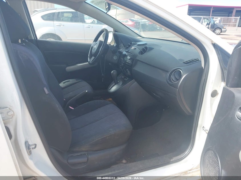 2014 Mazda 2 VIN JM1DE1KY3E0181601 IAAI salvage auction — NORMAL WEAR, Clear (Hawaii), sold $100 on 2026-09-22 (photo 5)