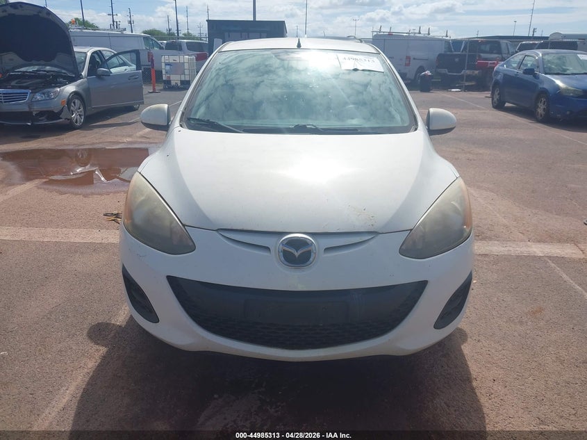 2014 Mazda 2 VIN JM1DE1KY3E0181601 IAAI salvage auction — NORMAL WEAR, Clear (Hawaii), sold $100 on 2026-09-22 (photo 6)