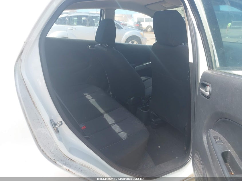 2014 Mazda 2 VIN JM1DE1KY3E0181601 IAAI salvage auction — NORMAL WEAR, Clear (Hawaii), sold $100 on 2026-09-22 (photo 8)