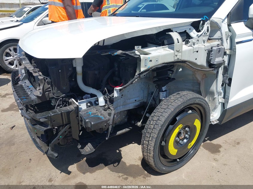2024 Volkswagen Taos VIN 3VVEX7B21RM106526 IAAI salvage auction — FRONT END, Salvage Title, sold $8,100 on 2026-07-15 (photo 6)