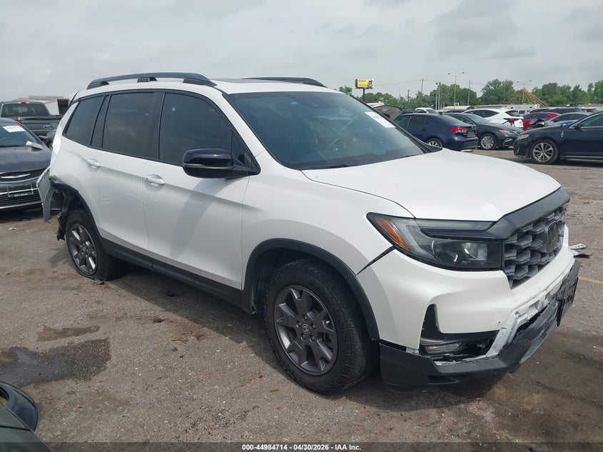 2024 Honda Passport VIN 5FNYF8H65RB003760 IAAI salvage auction — RIGHT REAR, Salvage (Texas), sold $7,400 on 2026-07-08 (photo 1)