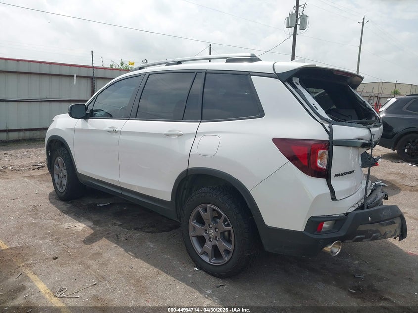 2024 Honda Passport VIN 5FNYF8H65RB003760 IAAI salvage auction — RIGHT REAR, Salvage (Texas), sold $7,400 on 2026-07-08 (photo 3)