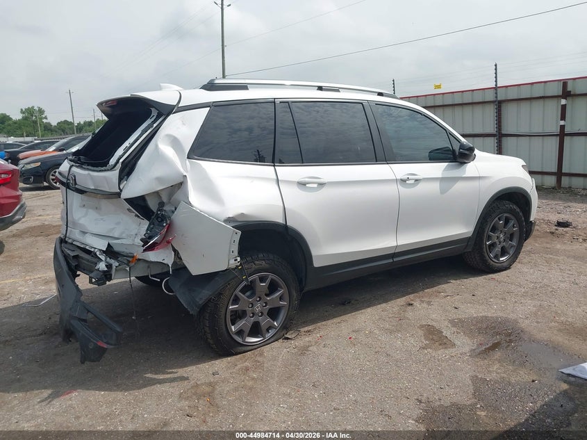 2024 Honda Passport VIN 5FNYF8H65RB003760 IAAI salvage auction — RIGHT REAR, Salvage (Texas), sold $7,400 on 2026-07-08 (photo 4)
