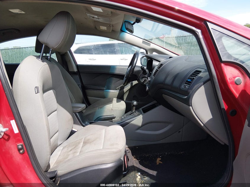 2014 Kia Forte VIN KNAFX4A83E5176579 IAAI salvage auction — REAR END, Salvage Title, sold $675 on 2026-07-24 (photo 5)