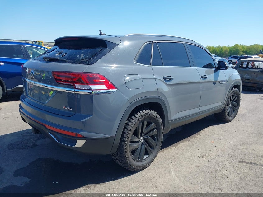 2021 Volkswagen Atlas cross sport VIN 1V2KE2CA1MC229316 IAAI salvage auction — HAIL, Salvage (Ohio), sold $7,800 on 2026-09-01 (photo 4)